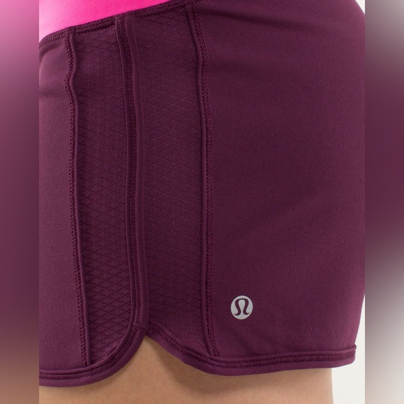 Lululemon Astro Shorts Cross Waist Running Activewear Workout Yoga Gym 4” - Picture 7 of 16